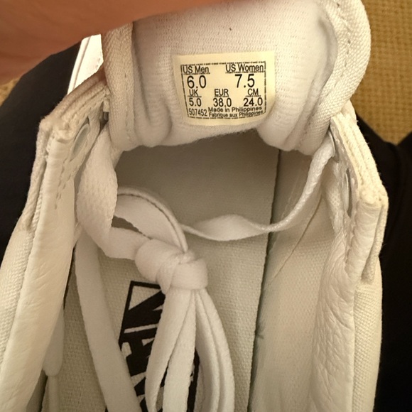 Brand New Old Skool Canvas Vans - Picture 6 of 6